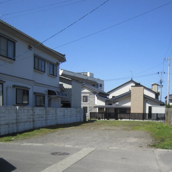 秋田県にかほ市平沢字中町 土地 宅地 外観写真